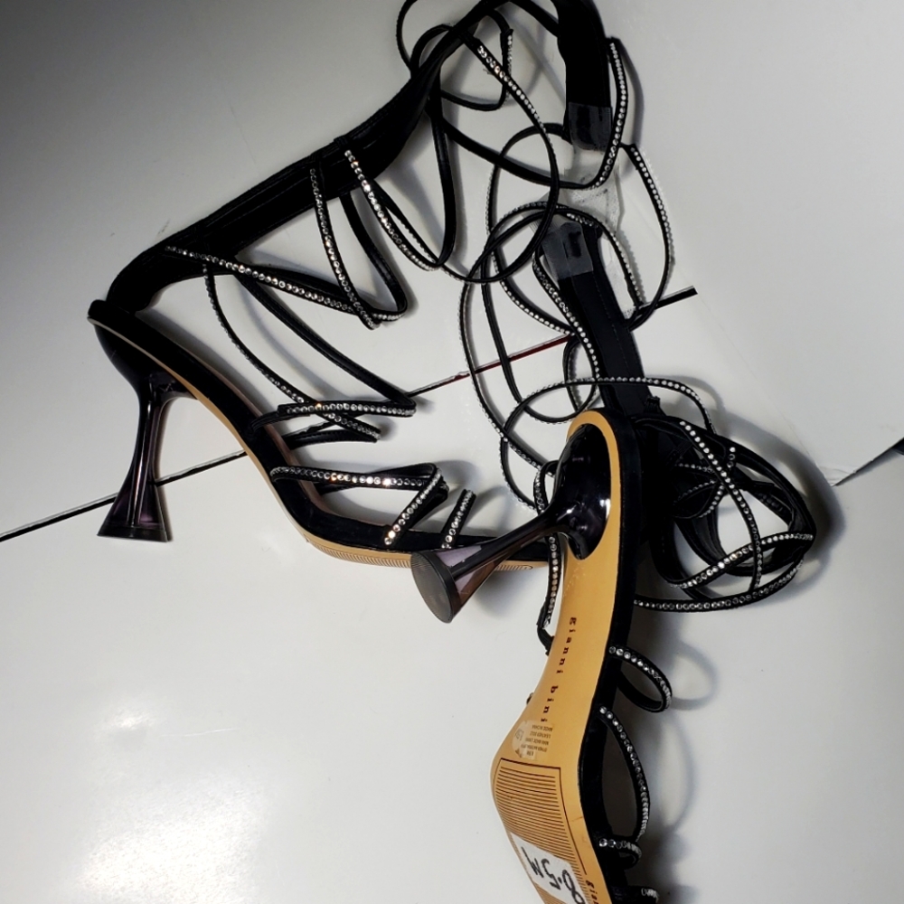 Gianni Bini shoes.